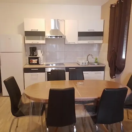Rajka Apartment Lopar